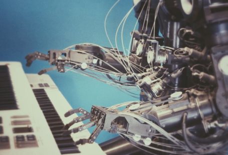 Artificial Intelligence - robot playing piano